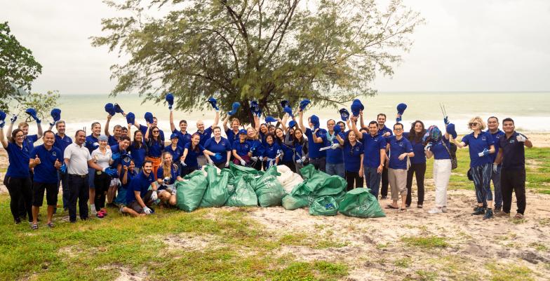EUD_Cambodia Team Cleaned Up the Otres Beach